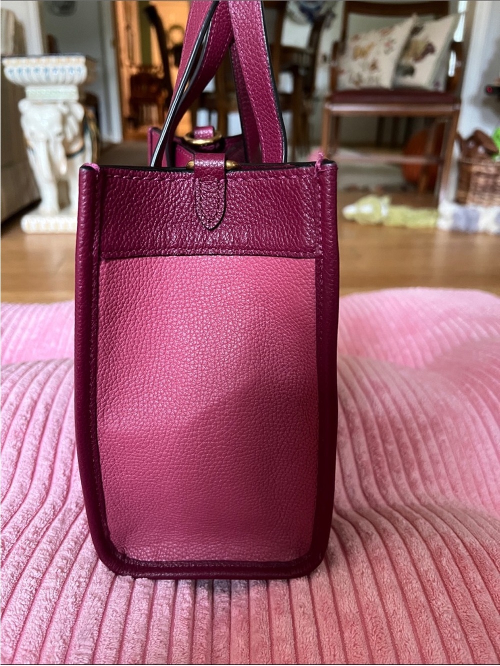 Coach Field tote 22 EUC. - Picture 6 of 14